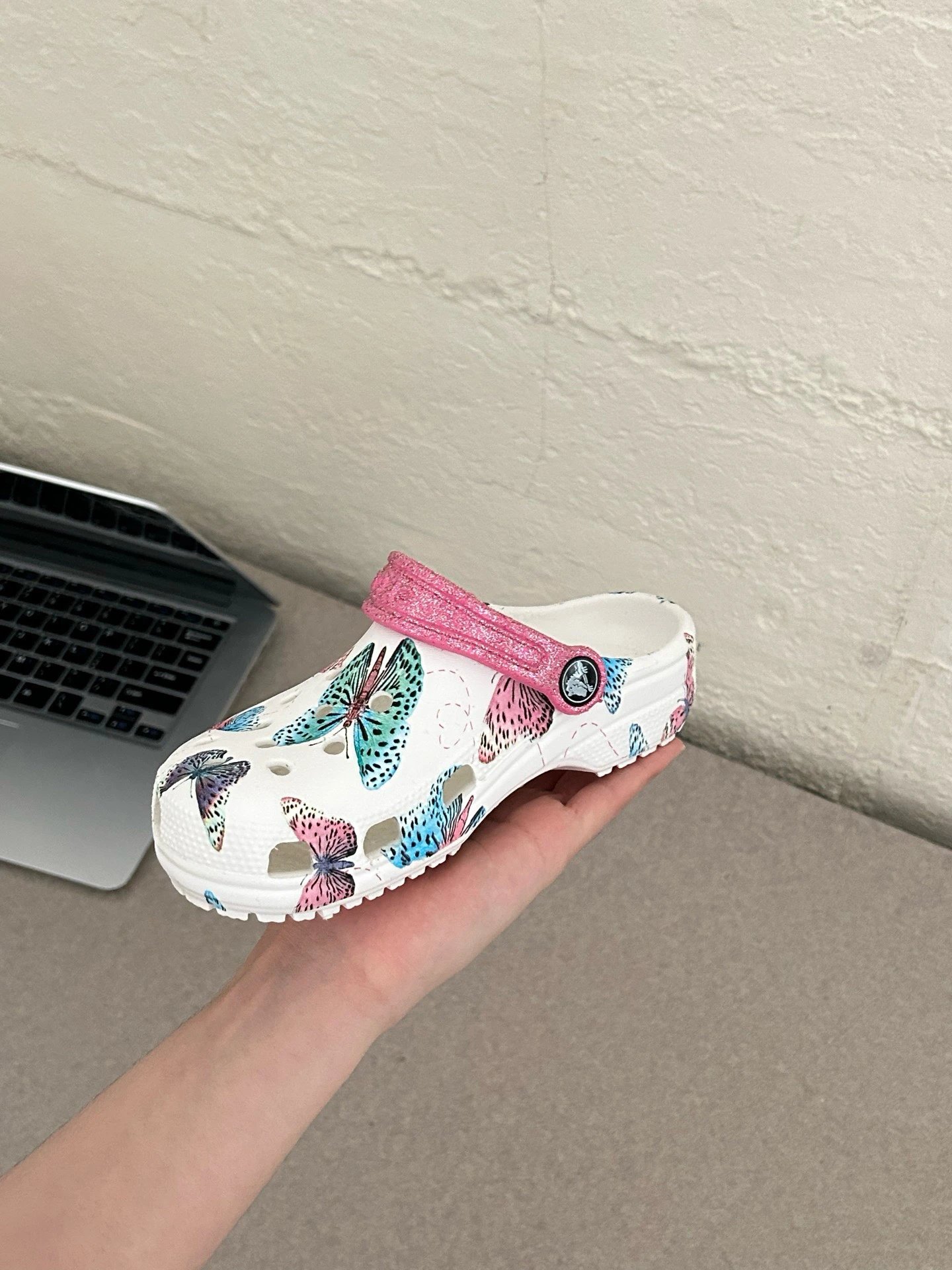 Crocs Classic Unicorn Jibbitz Clog White / Pink Multicolor Sandals - 9