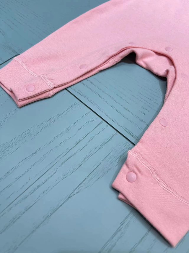 Gucci children's jumpsuit: seller detail photo 11