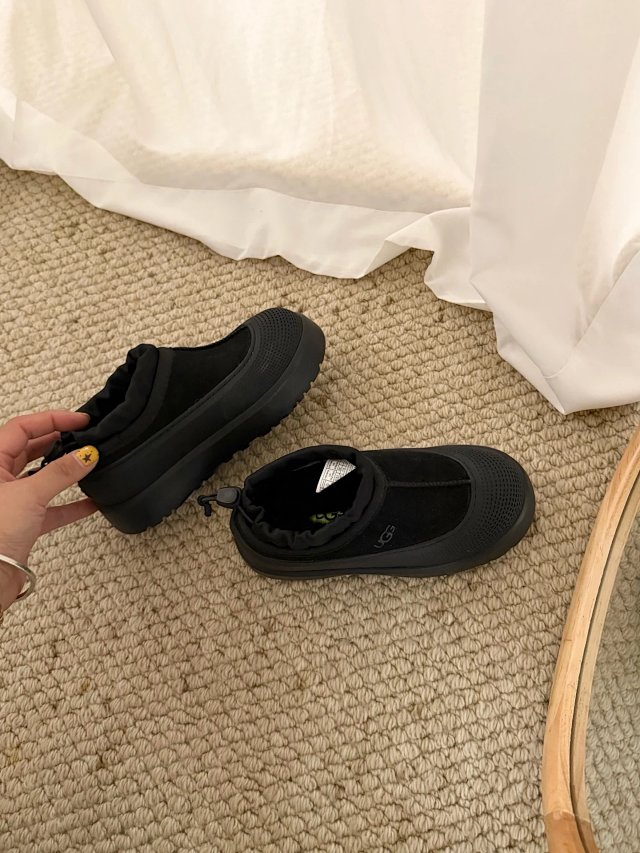 UGG Children's snow boots: seller detail photo 9