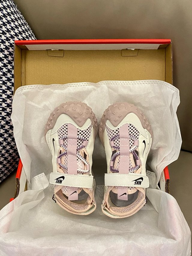 Nike Children's Slippers Shoes: seller detail photo 6
