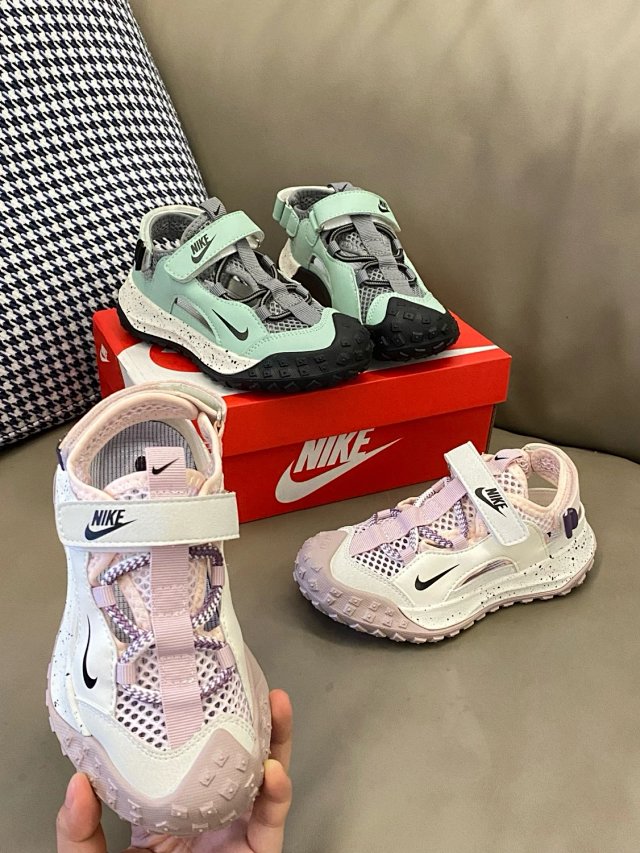 Nike Children's Slippers Shoes: seller detail photo 5