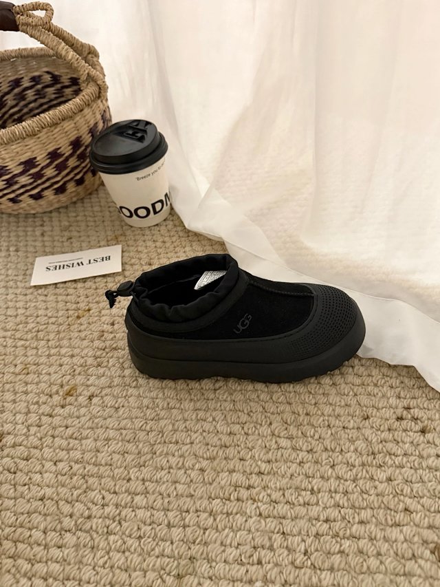 UGG Children's snow boots: seller detail photo 11