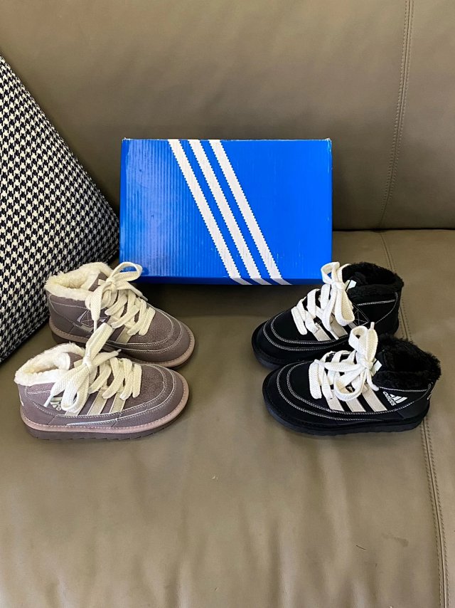 Adidas Children's Shoes: seller detail photo 8