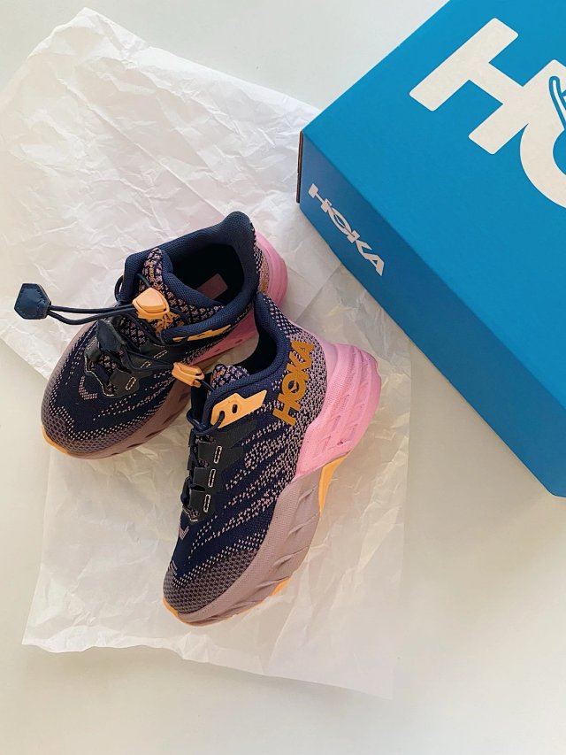 Hoka one one speedgoat 5 Children's Shoes: seller detail photo 13