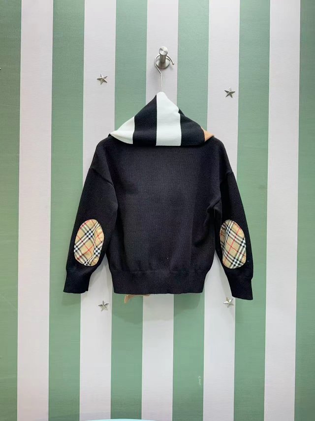 Burberry Children's Hoodie: seller detail photo 14