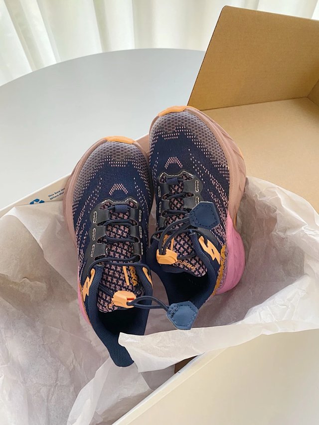 Hoka one one speedgoat 5 Children's Shoes: seller detail photo 12