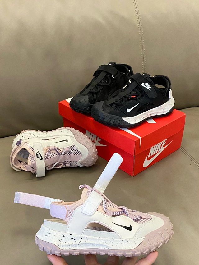 Nike Children's Slippers Shoes: seller detail photo 7
