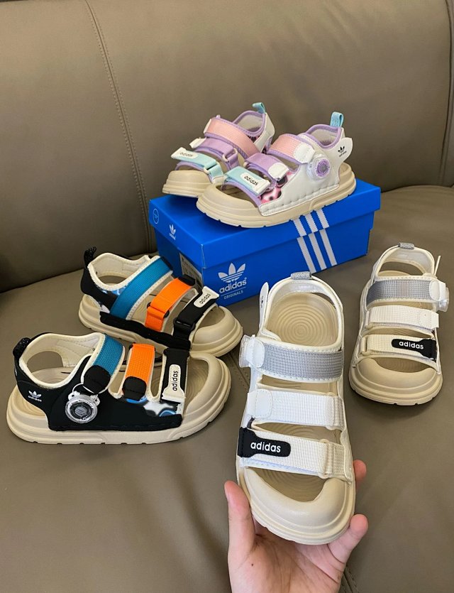 Adidas Children's Slippers Shoes: seller detail photo 8