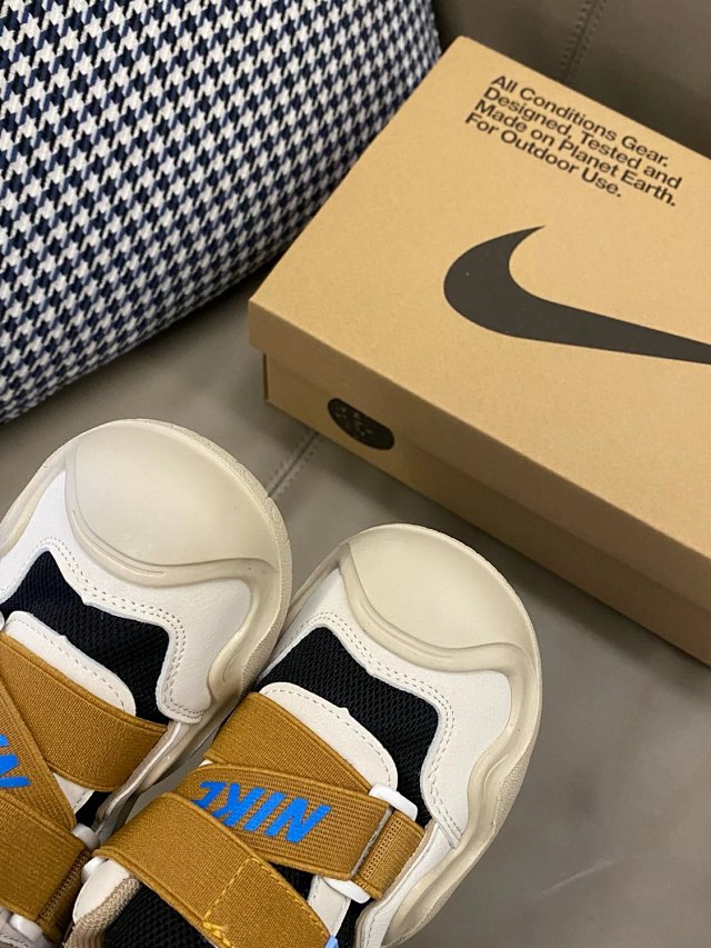 Nike children's Shoes: seller detail photo 5