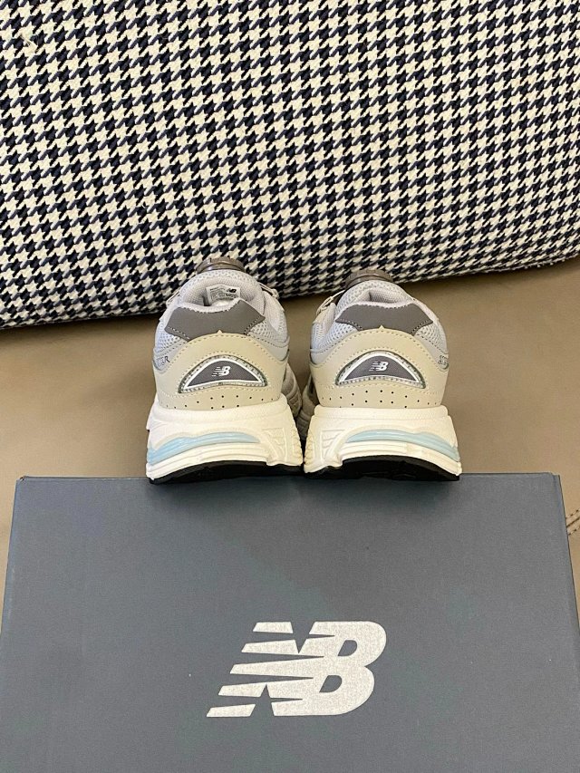 New Balance 2002 children's Shoes: seller detail photo 5