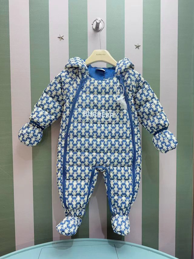 Burberry Children’s jumpsuit: seller detail photo 1