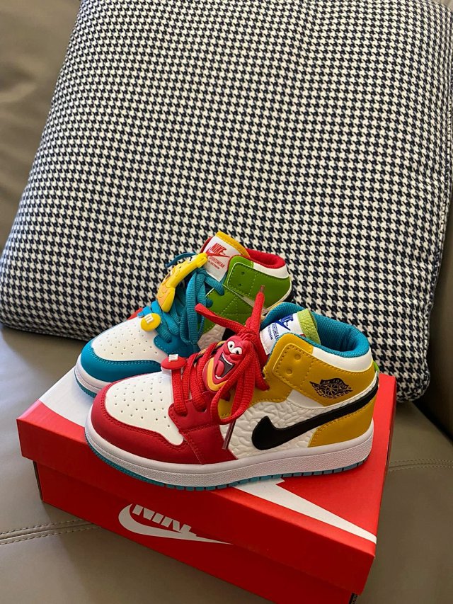 Nike Jordan children's Shoes: seller detail photo 6