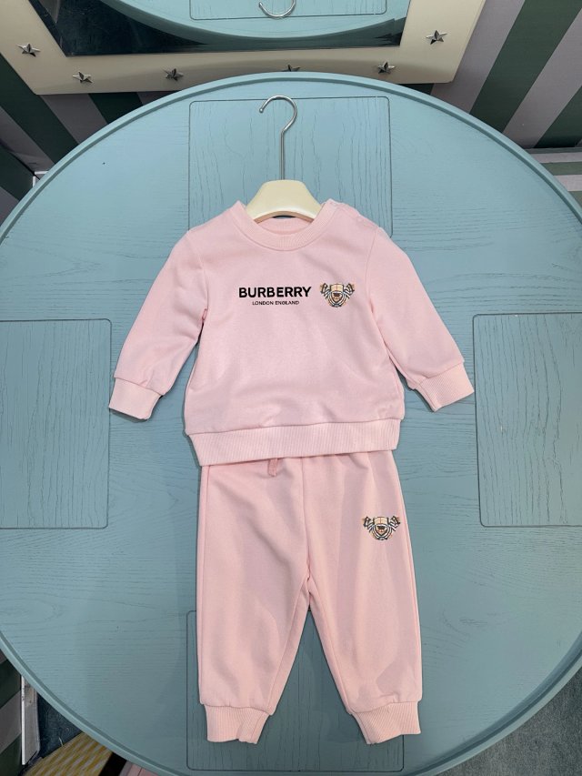 Burberry Children's Set: seller detail photo 4