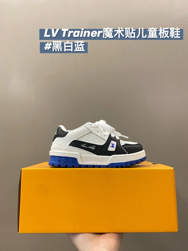 LV Louis Vuitton Children's Shoes: seller detail photo 4