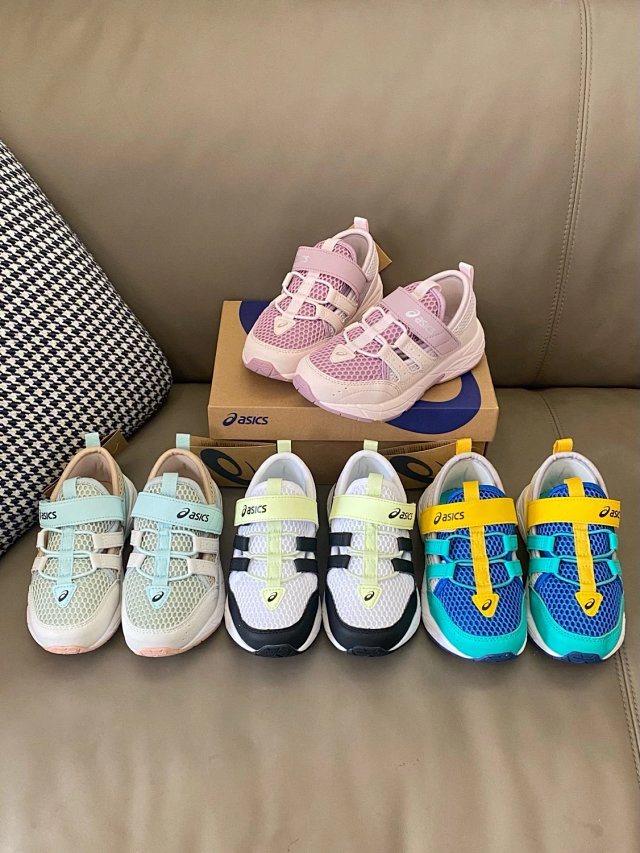 Asics Children's Shoes: seller detail photo 11