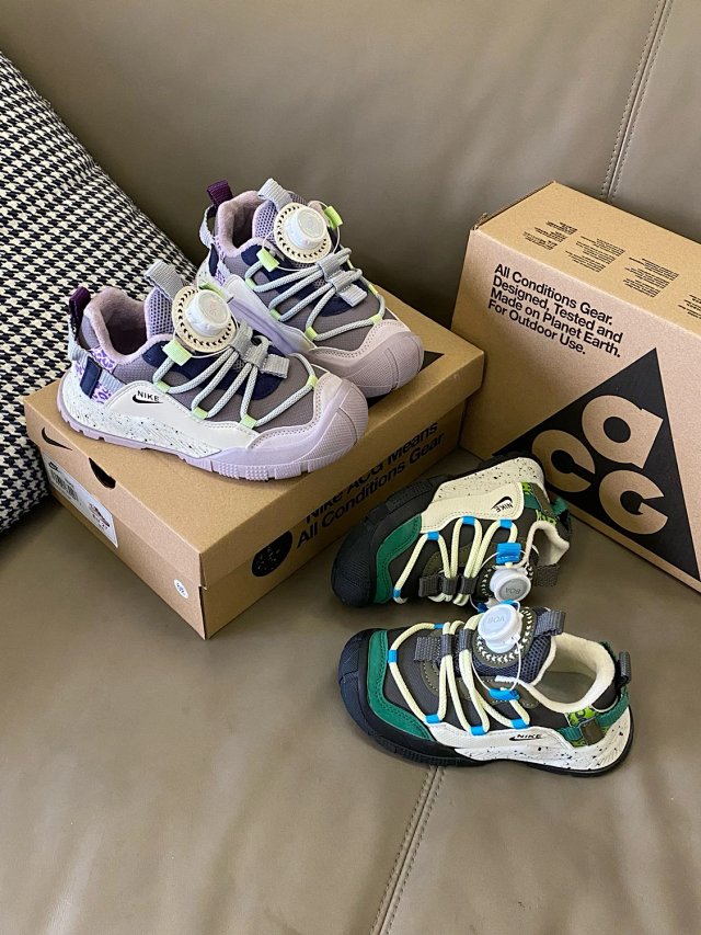 Nike ACG children's Shoes: seller detail photo 10