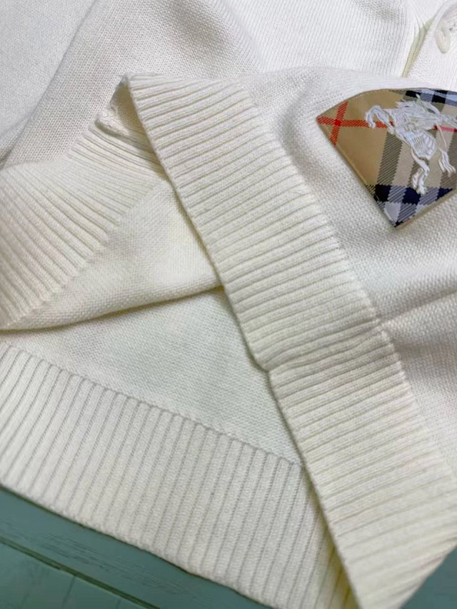 Burberry Children‘s Hoodie: seller detail photo 13