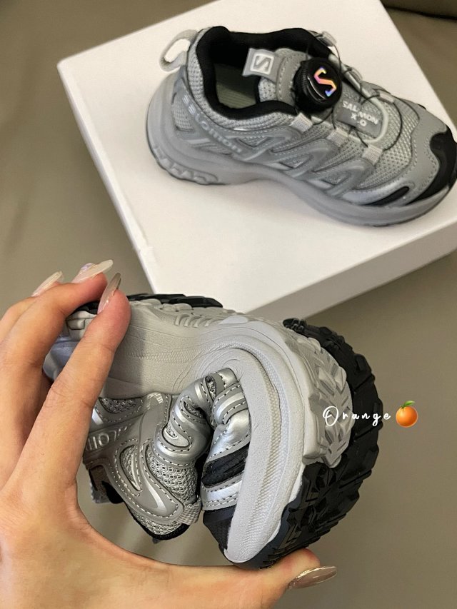 Salomon Children's Shoes: seller detail photo 14
