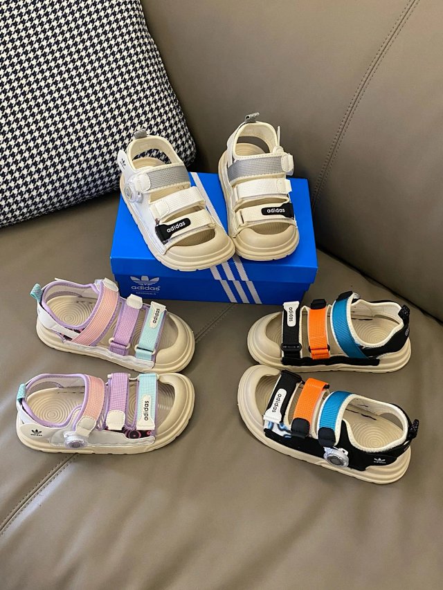 Adidas Children's Slippers Shoes: seller detail photo 10