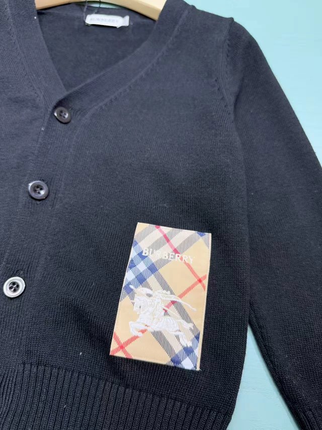 Burberry Children‘s Hoodie: seller detail photo 6