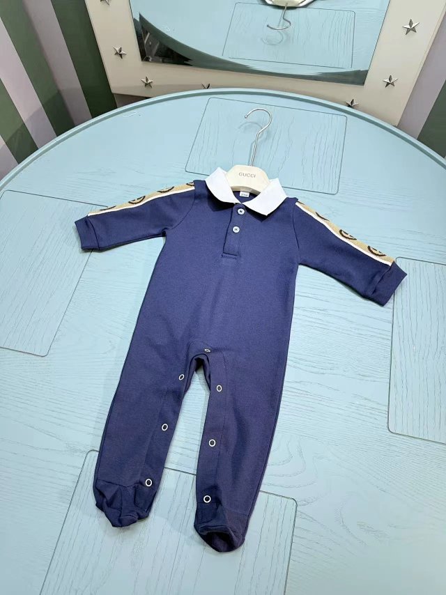 Gucci Children's Jumpsuit: seller detail photo 3