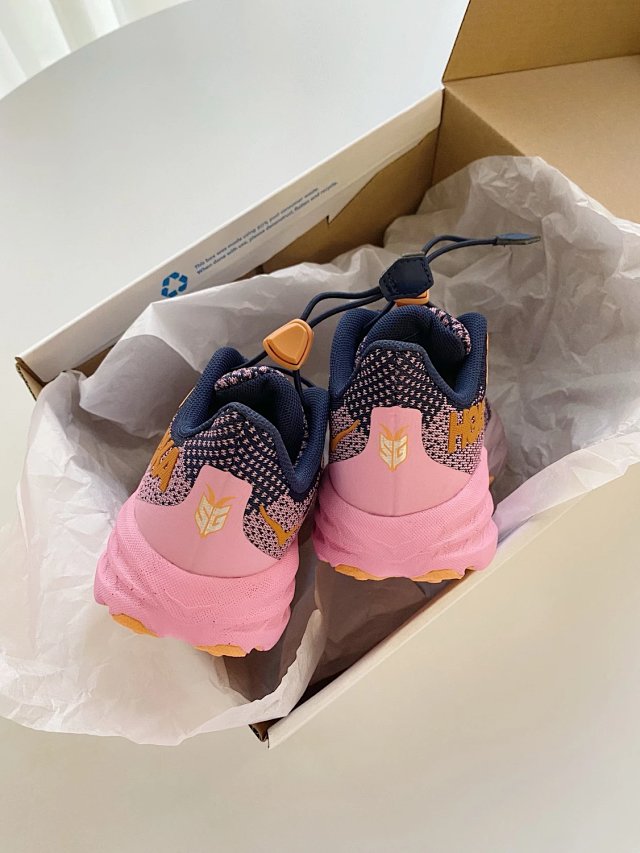 Hoka one one speedgoat 5 Children's Shoes: seller detail photo 14