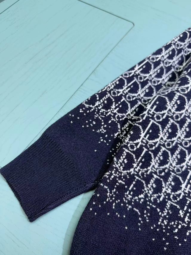 Dior Children's Hoodie: seller detail photo 5