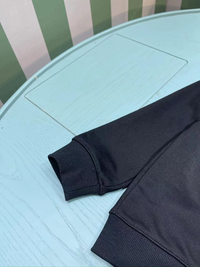 Moncler Children‘s Hoodie: seller detail photo 7