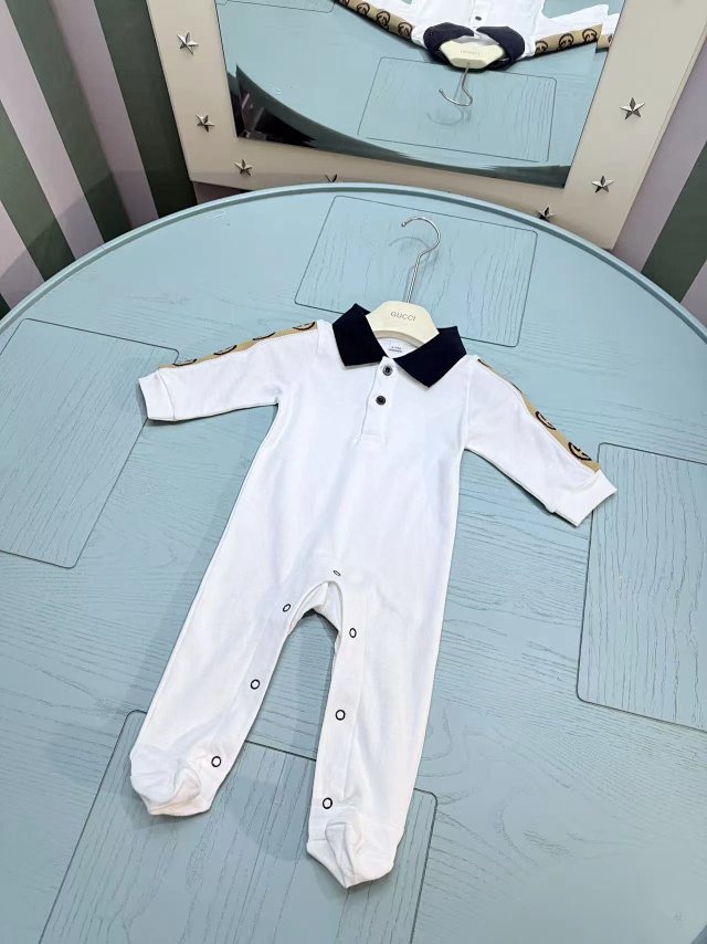 Gucci Children's Jumpsuit: seller detail photo 12