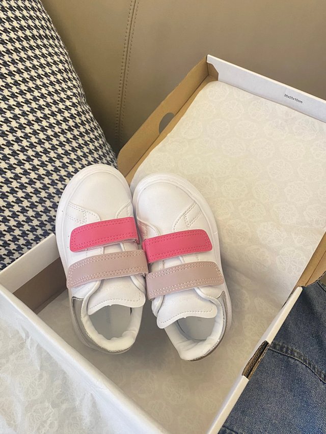 McQueen Children 's Shoes: seller detail photo 8