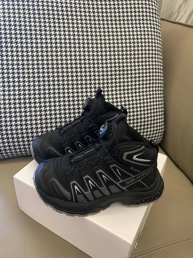 Salomon Children's Shoes: seller detail photo 8