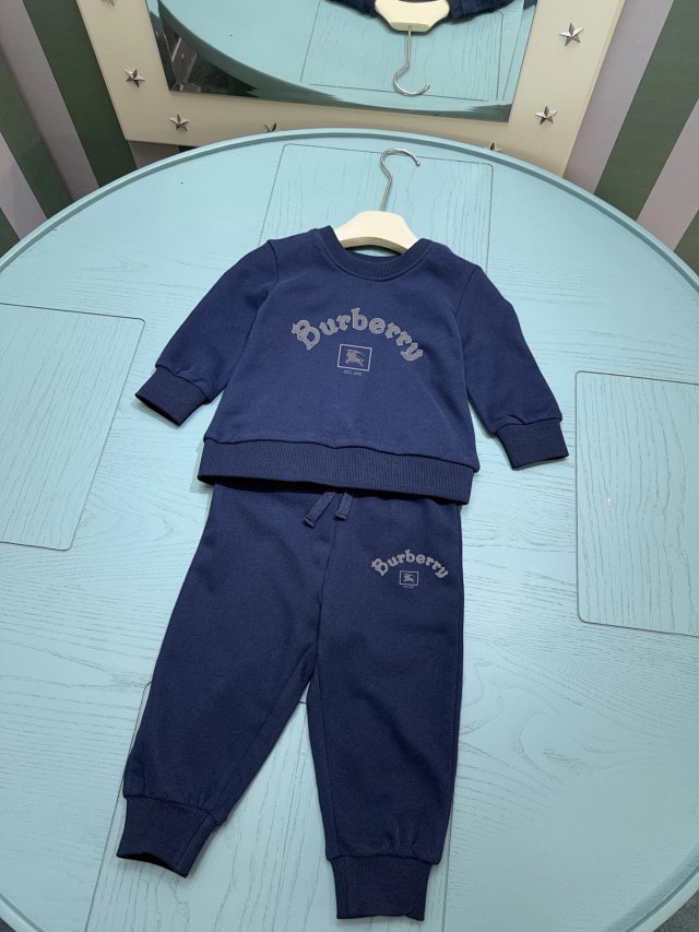 Burberry Children‘s Set: seller detail photo 4