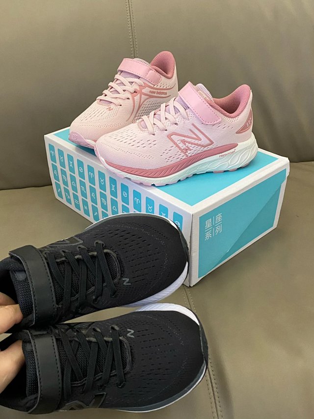 New Balance 860 children's Shoes: seller detail photo 8