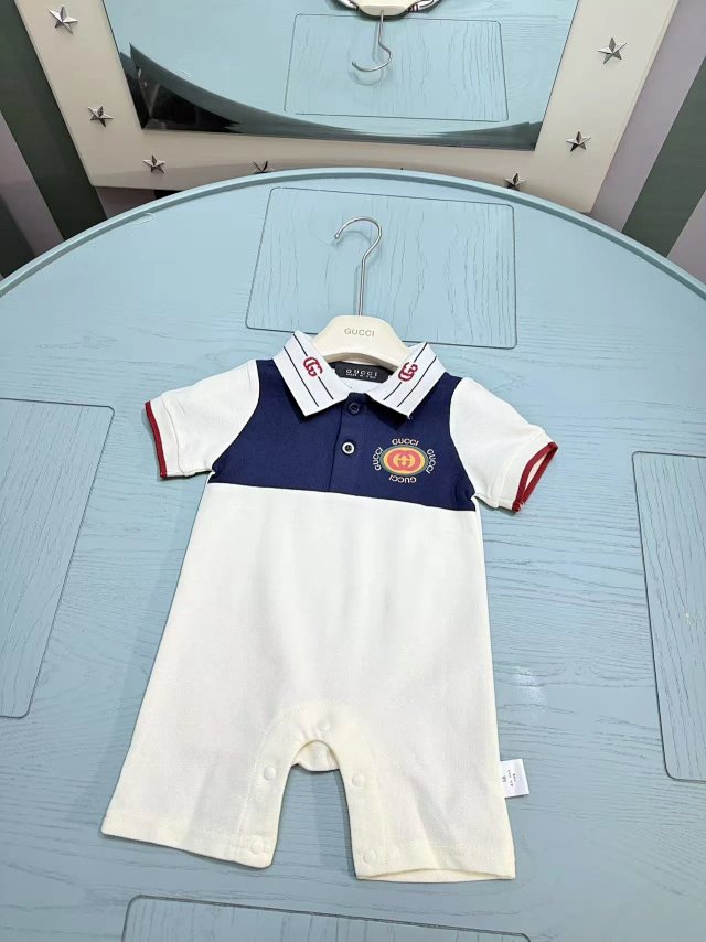 Gucci Children's Jumpsuit: seller detail photo 3