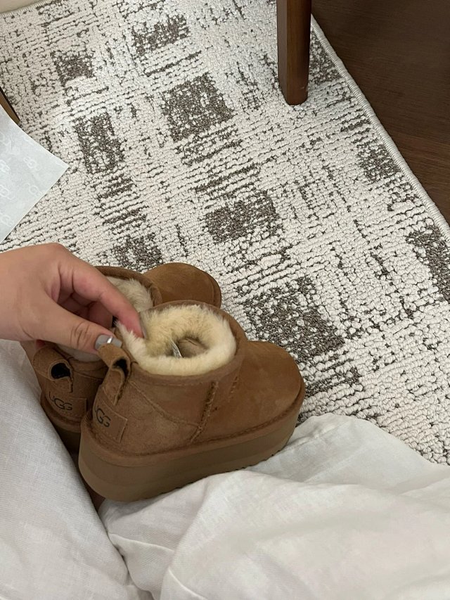 UGG Children's snow boots: seller detail photo 14