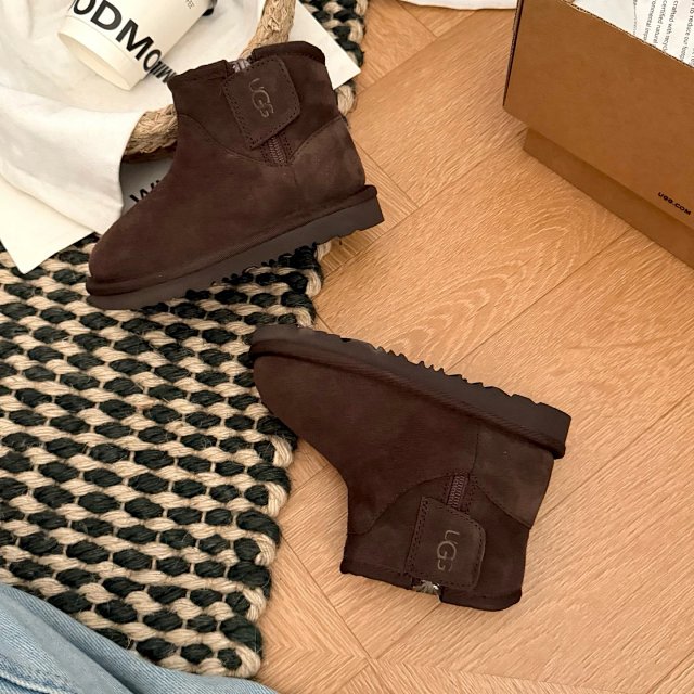 UGG Children's snow boots: seller detail photo 14