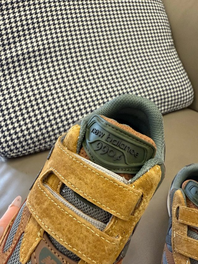 New Balance 990 children's Shoes: seller detail photo 8