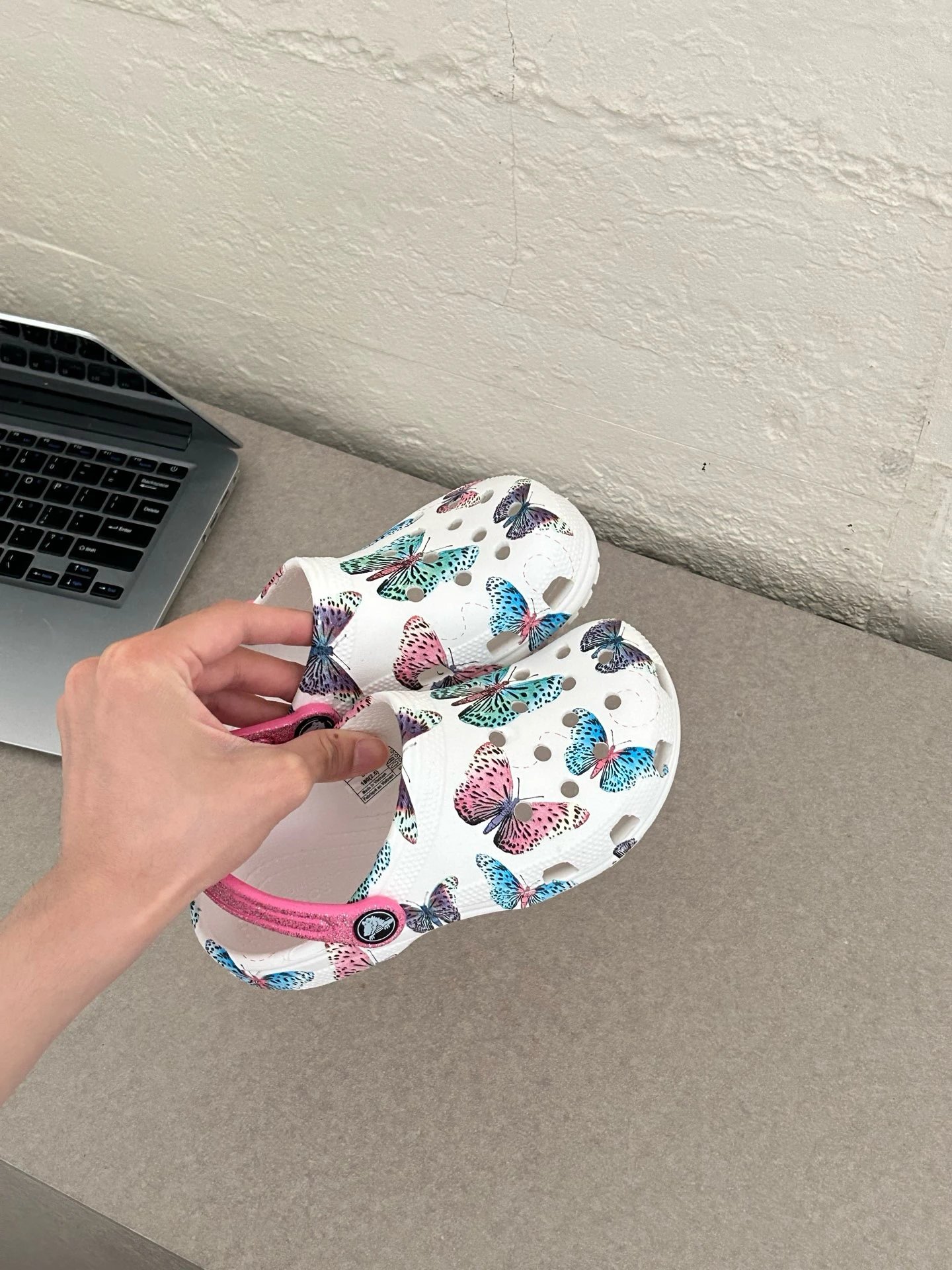 Crocs Classic Unicorn Jibbitz Clog White / Pink Multicolor Sandals - 12