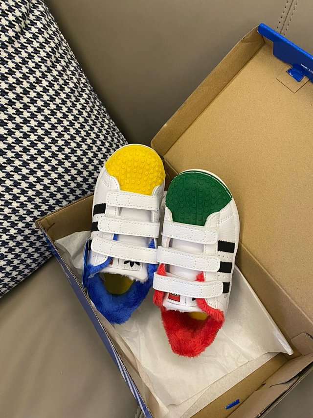 Adidas Children's Shoes: seller detail photo 6