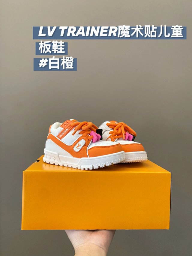 LV Louis Vuitton Children's Shoes: seller detail photo 14