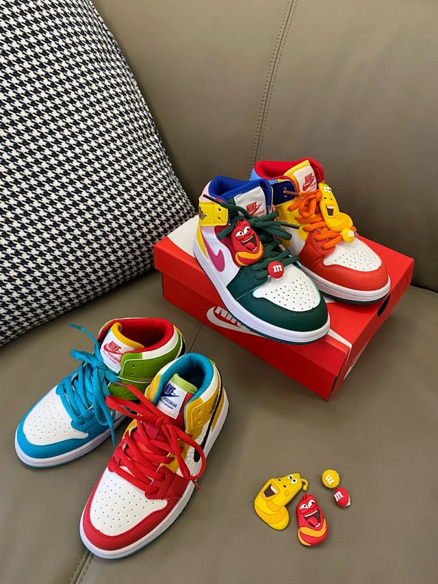 Nike Jordan children's Shoes: seller detail photo 2