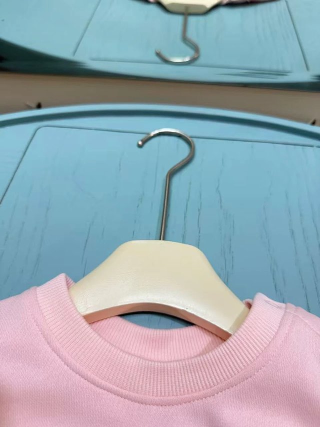 Burberry Children's Set: seller detail photo 6