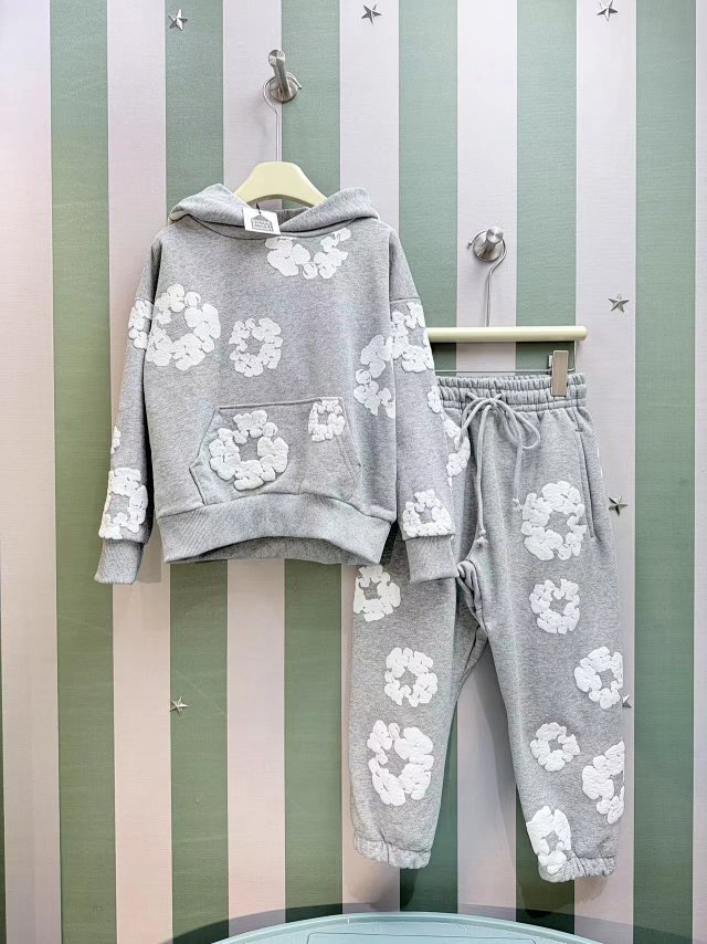 DENIM TEARS Children’s hoodie: seller detail photo 3