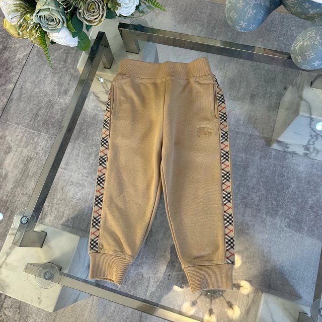 Burberry children's Set: seller detail photo 6