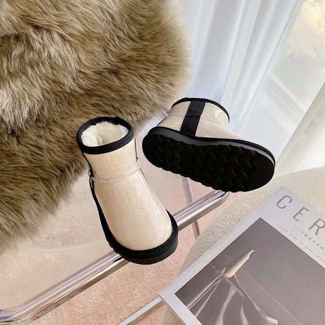 UGG Children's snow boots: seller detail photo 8