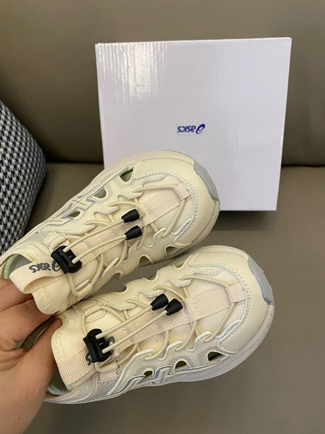 Asics Children's Slippers Shoes: seller detail photo 9