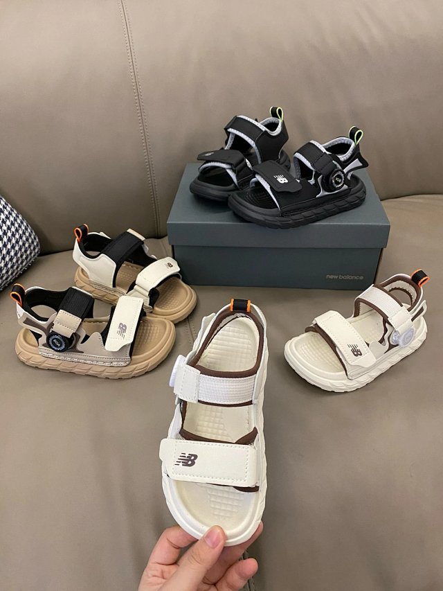 New balance Children's Shoes: seller detail photo 4