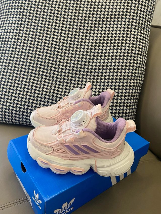 Adidas Children's Shoes: seller detail photo 4