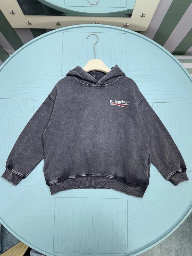 Balenciaga Children‘s Hoodie: seller detail photo 3