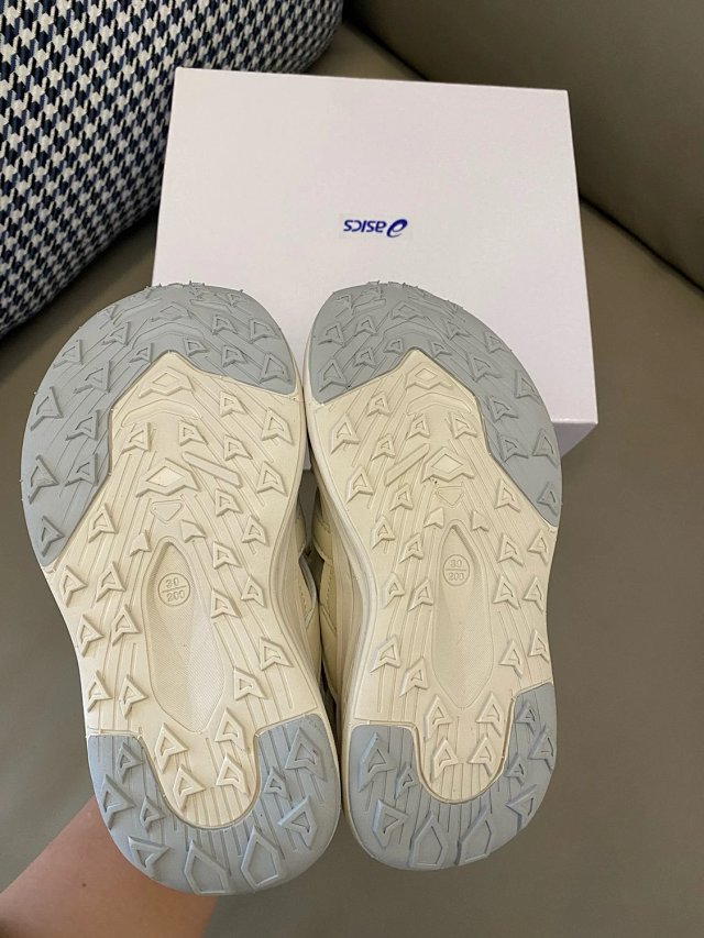 Asics Children's Slippers Shoes: seller detail photo 11
